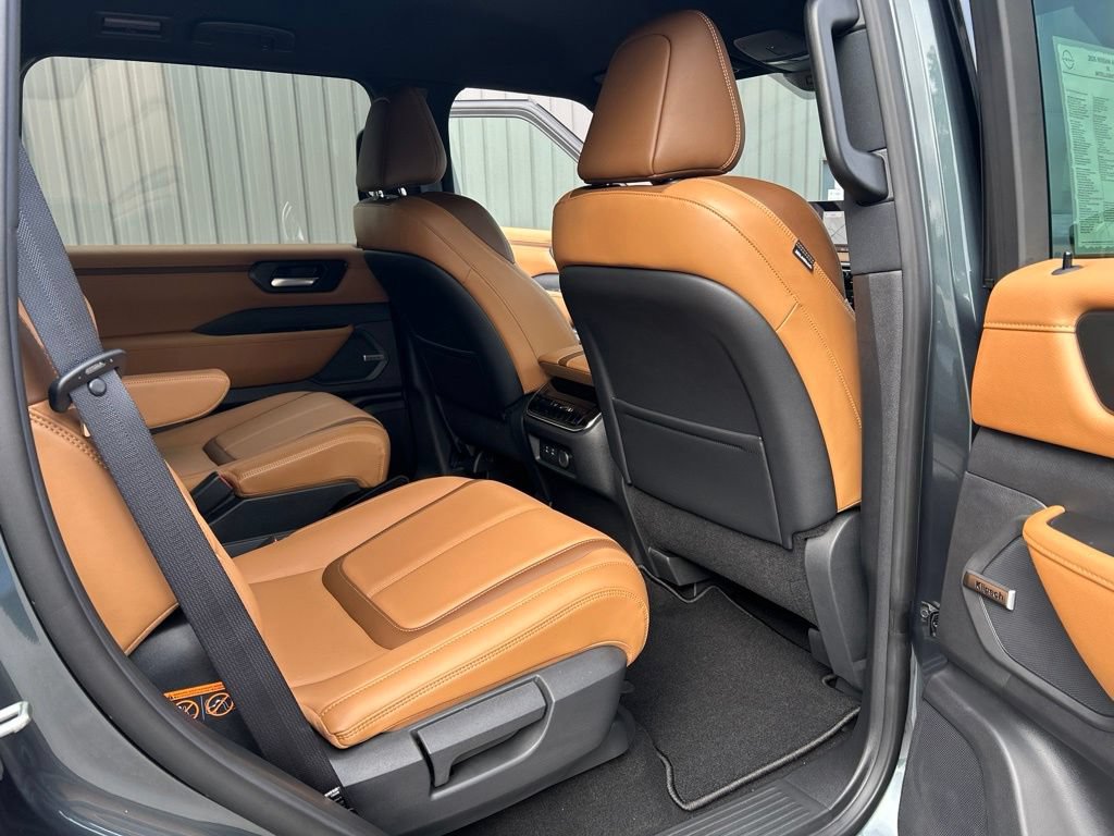 New 2026 Nissan Armada SL AWD/4WD image 32