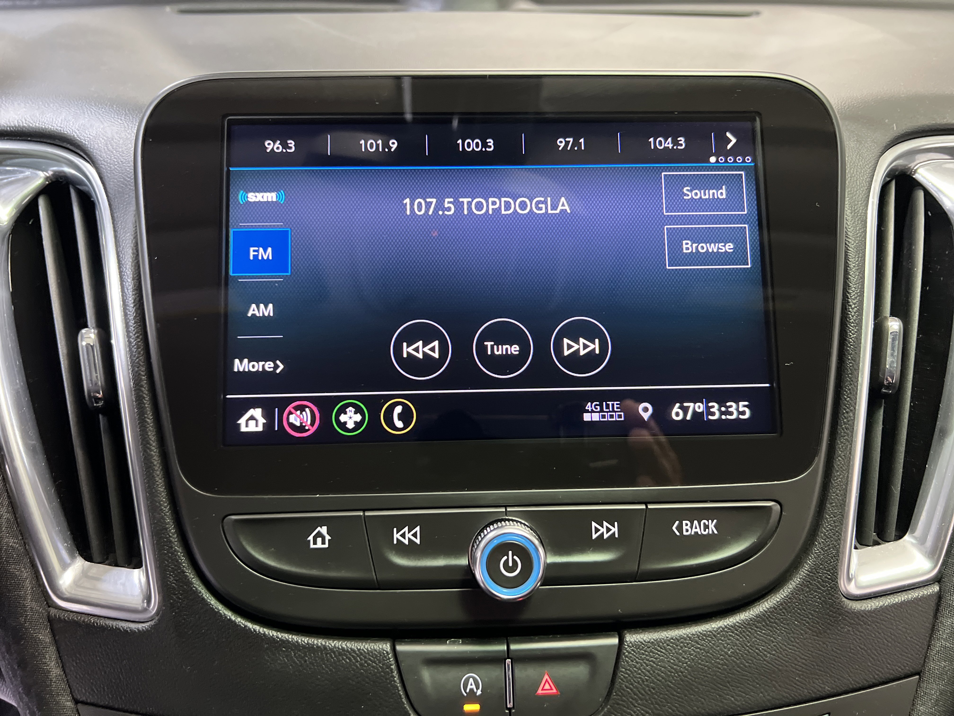 Used 2020 Chevrolet Malibu LT image 18