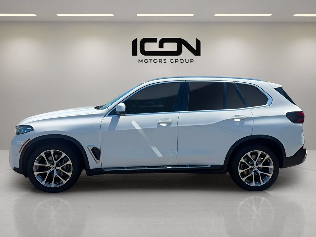 Used 2026 BMW X5 xDrive40i AWD/4WD image 2
