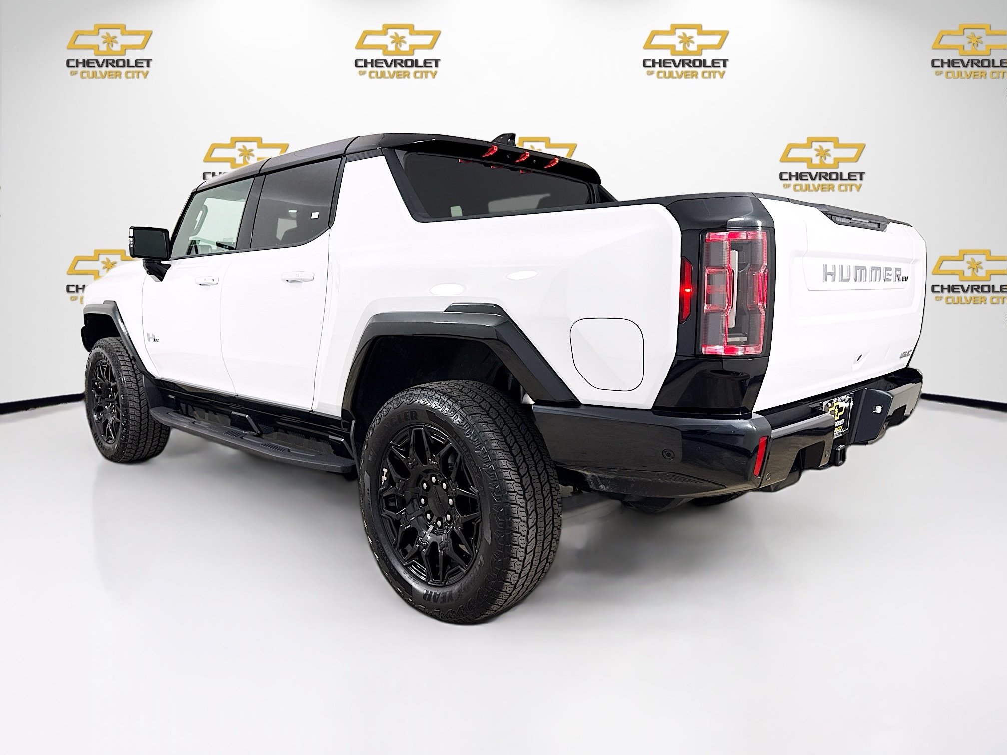 Used 2025 GMC Hummer EV 2X AWD/4WD image 6