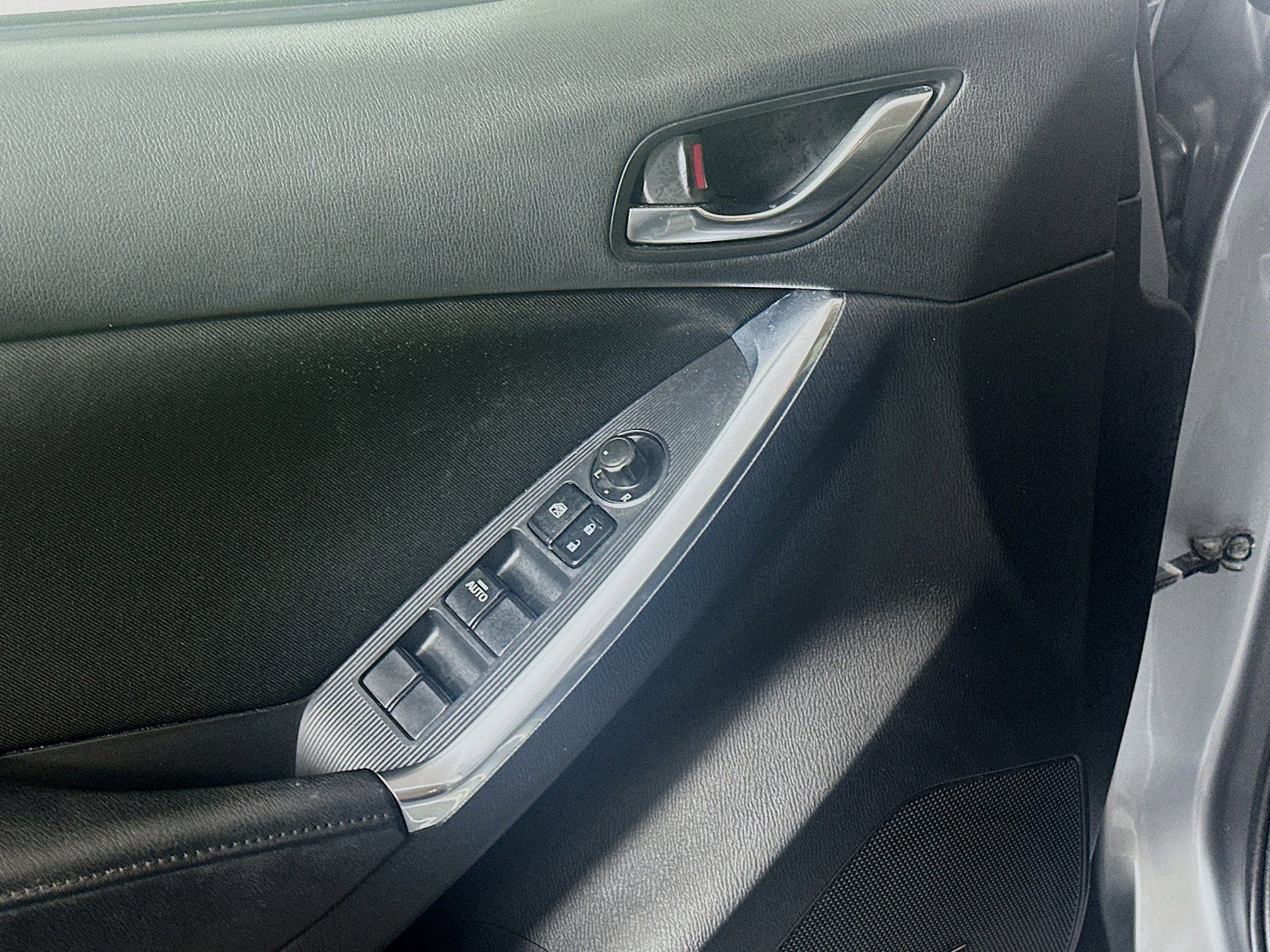 Used 2015 MAZDA CX-5 Touring w/ Bose/Moonroof Package FWD image 15