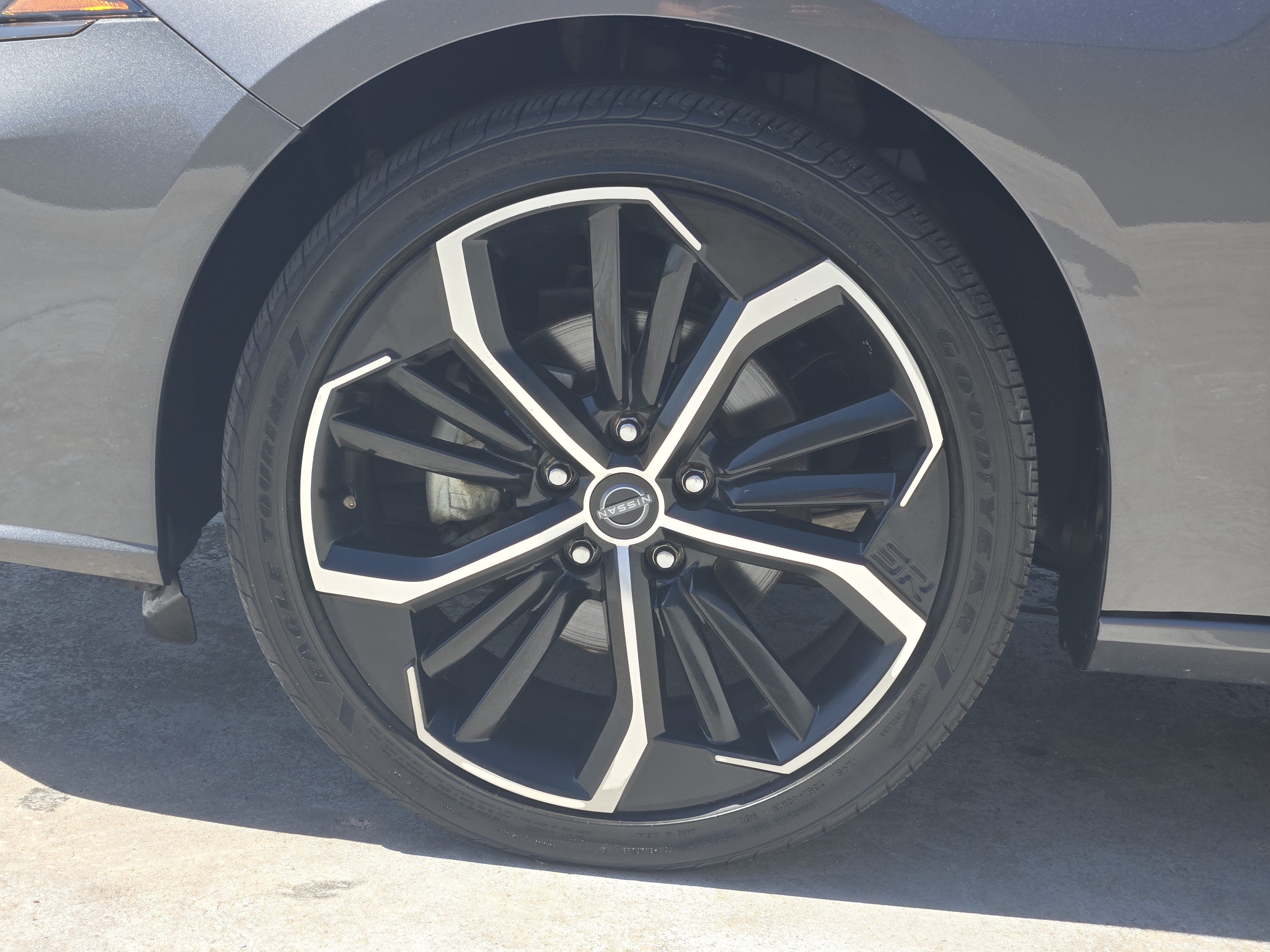 Used 2025 Nissan Altima 2.5 SR AWD/4WD image 14