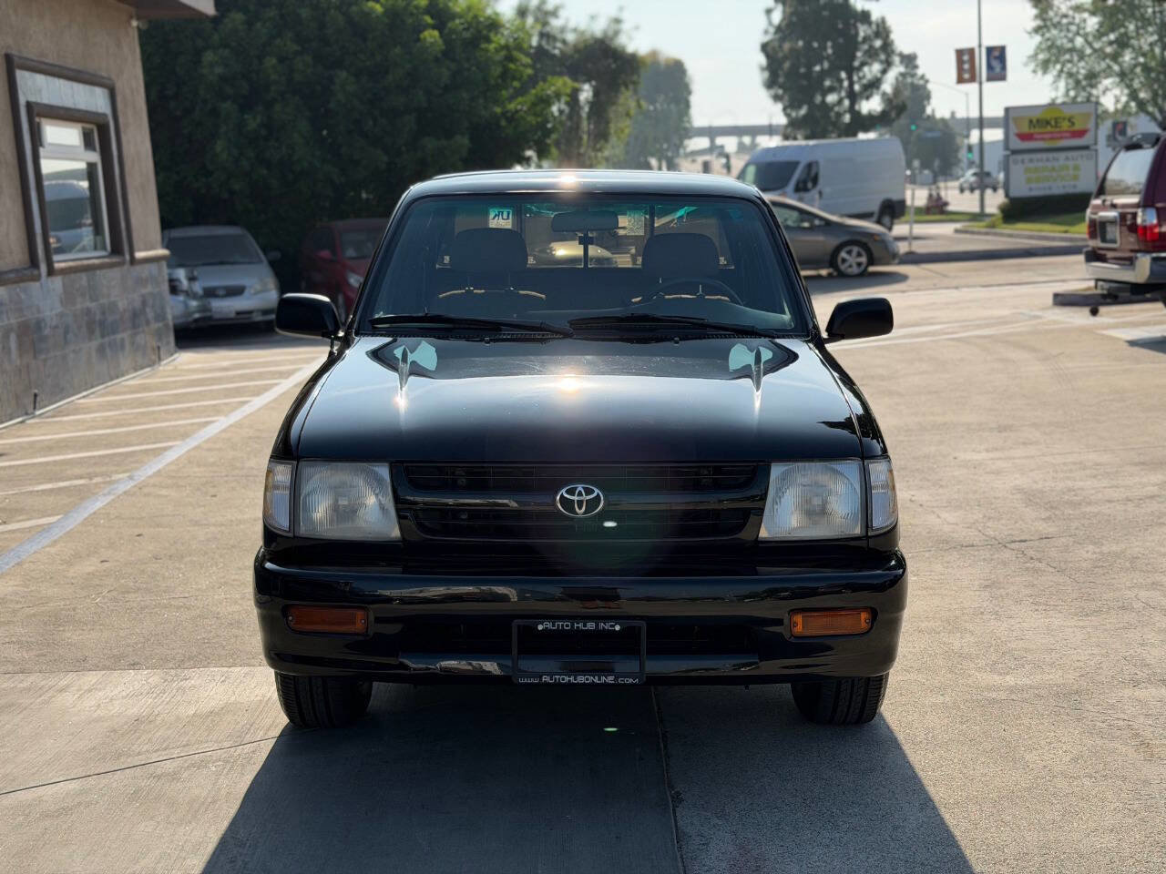 Used 1998 Toyota Tacoma 2WD Xtracab image 3