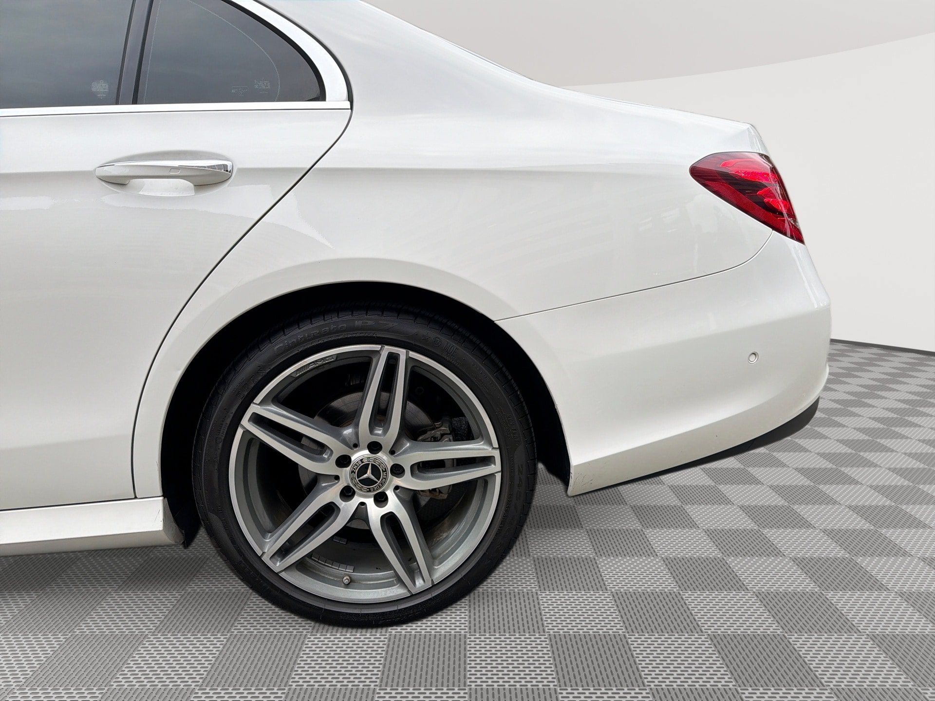 Used 2019 Mercedes-Benz E 300 w/ Premium 1 Package image 29