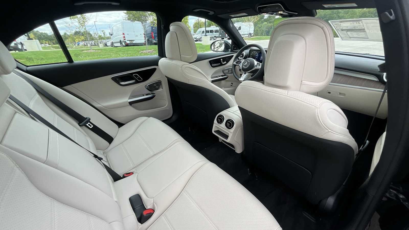 New 2026 Mercedes-Benz C 300 4MATIC Sedan image 11