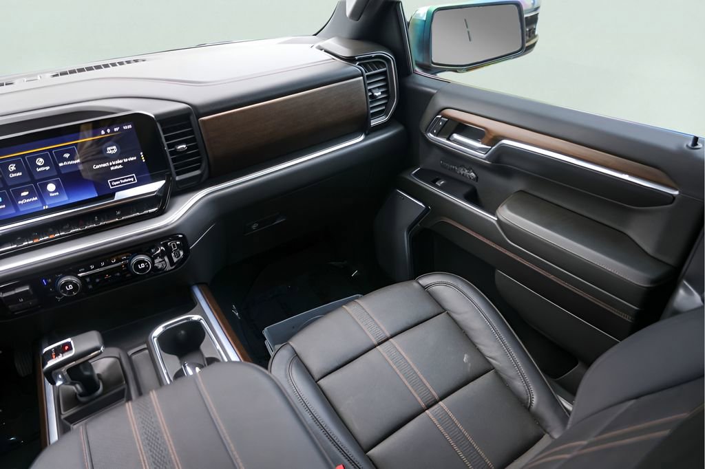 Used 2024 Chevrolet Silverado 1500 High Country RWD image 31