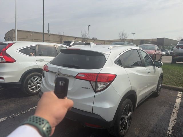 Used 2021 Honda HR-V EX image 3