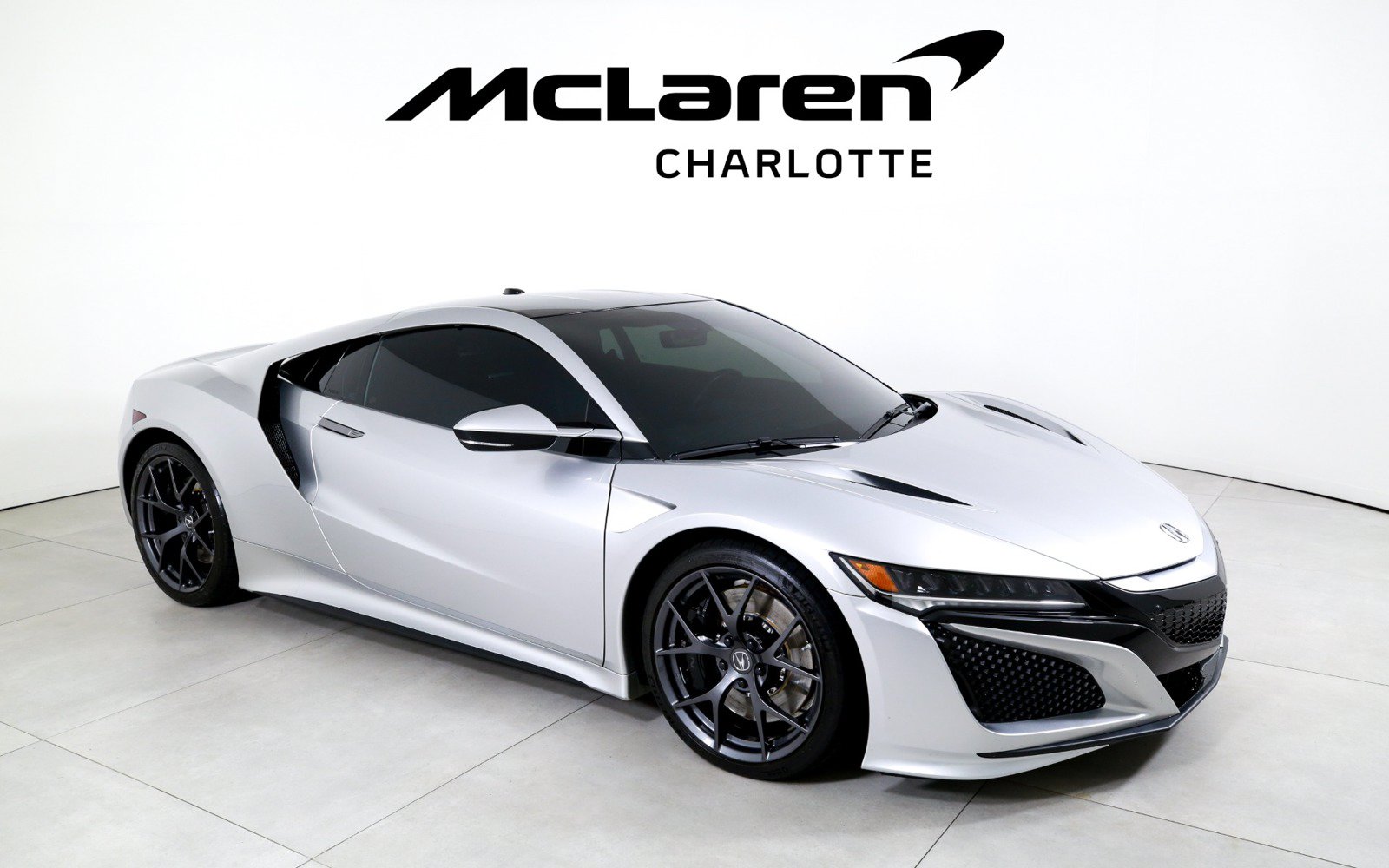 Used 2017 Acura NSX AWD/4WD image 2