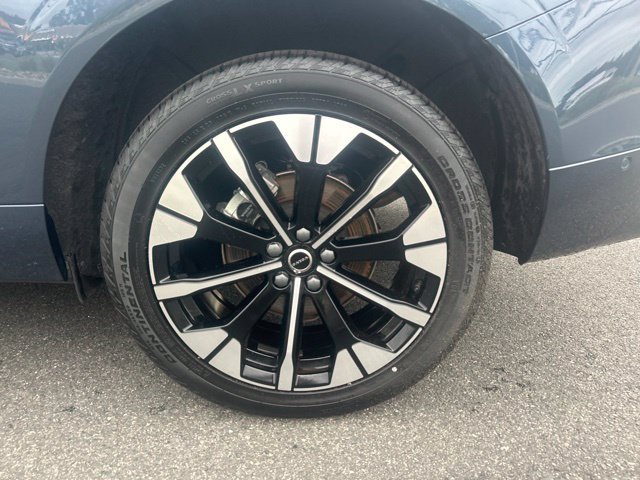 Used 2026 Volvo XC60 B5 Plus AWD/4WD image 9
