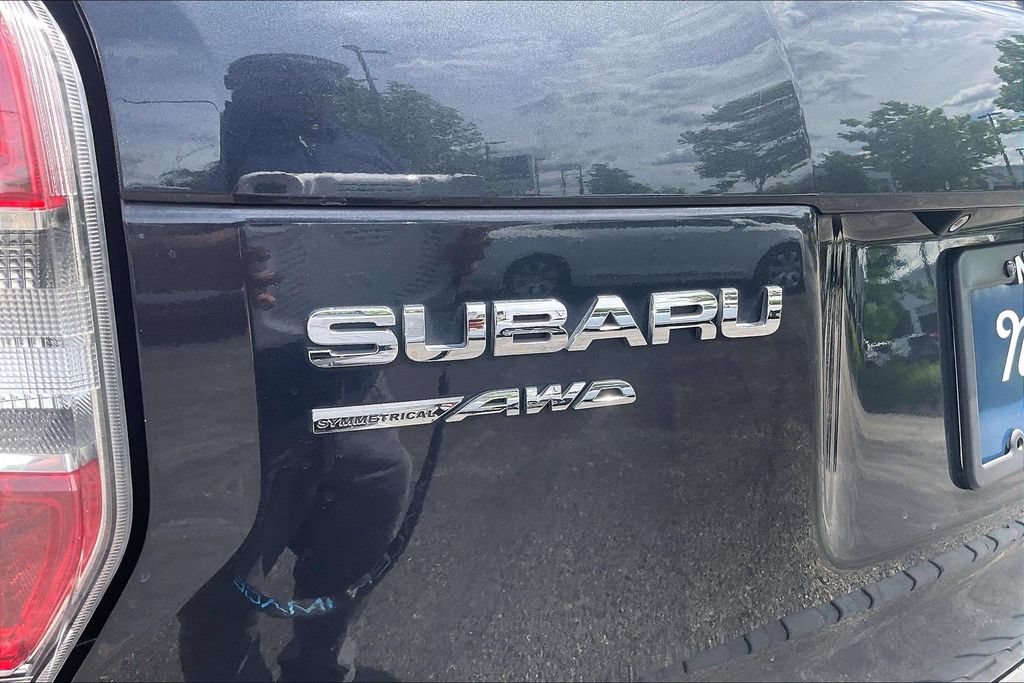 Used 2014 Subaru Forester 2.5i Premium w/ All-Weather Package AWD/4WD image 35