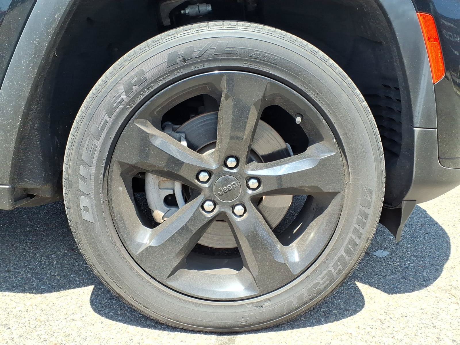 Used 2022 Jeep Grand Cherokee L Laredo AWD/4WD image 9