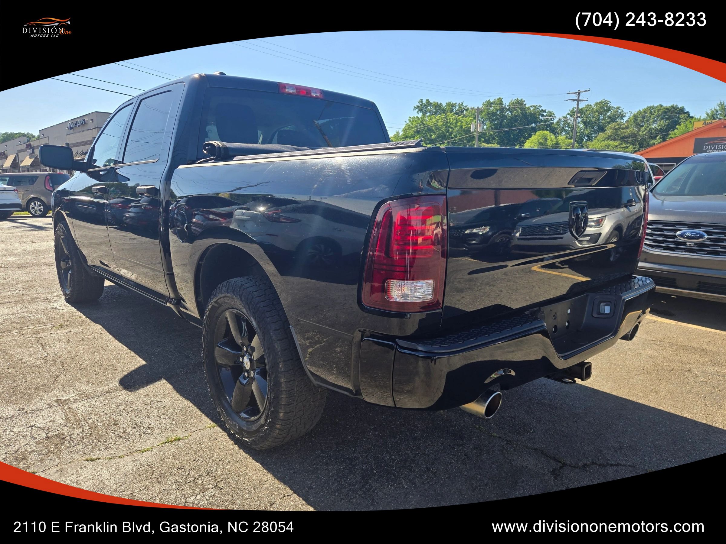 Used 2014 RAM 1500 Express w/ Black Ram 1500 Express Group RWD image 6