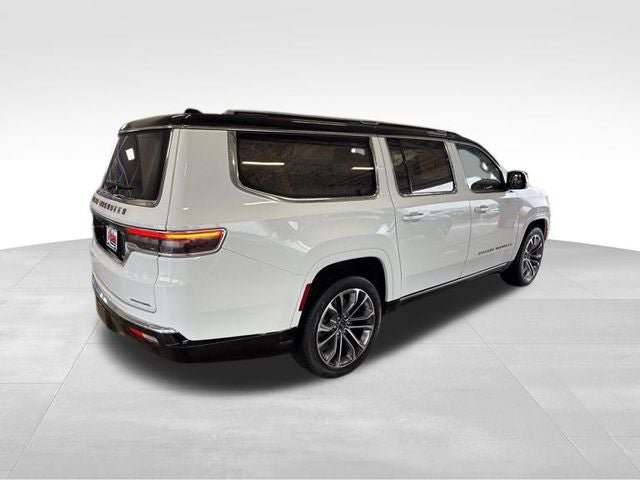 Used 2023 Jeep Grand Wagoneer L Series III w/ HD Trailer Tow Package AWD/4WD image 4