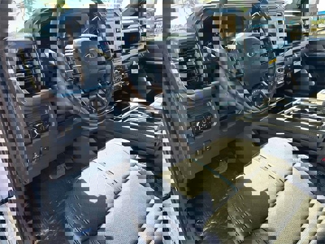 New 2026 Ford F250 Platinum image 18