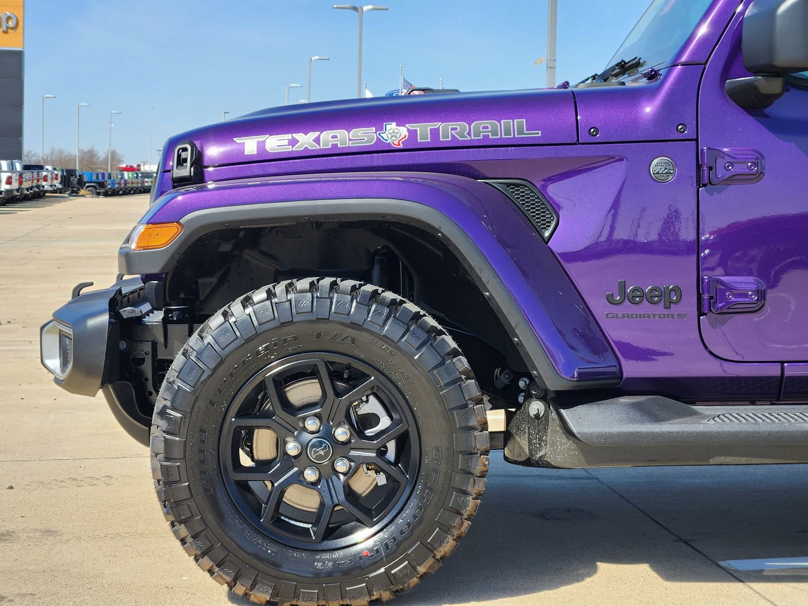 New 2026 Jeep Gladiator Sport AWD/4WD image 10