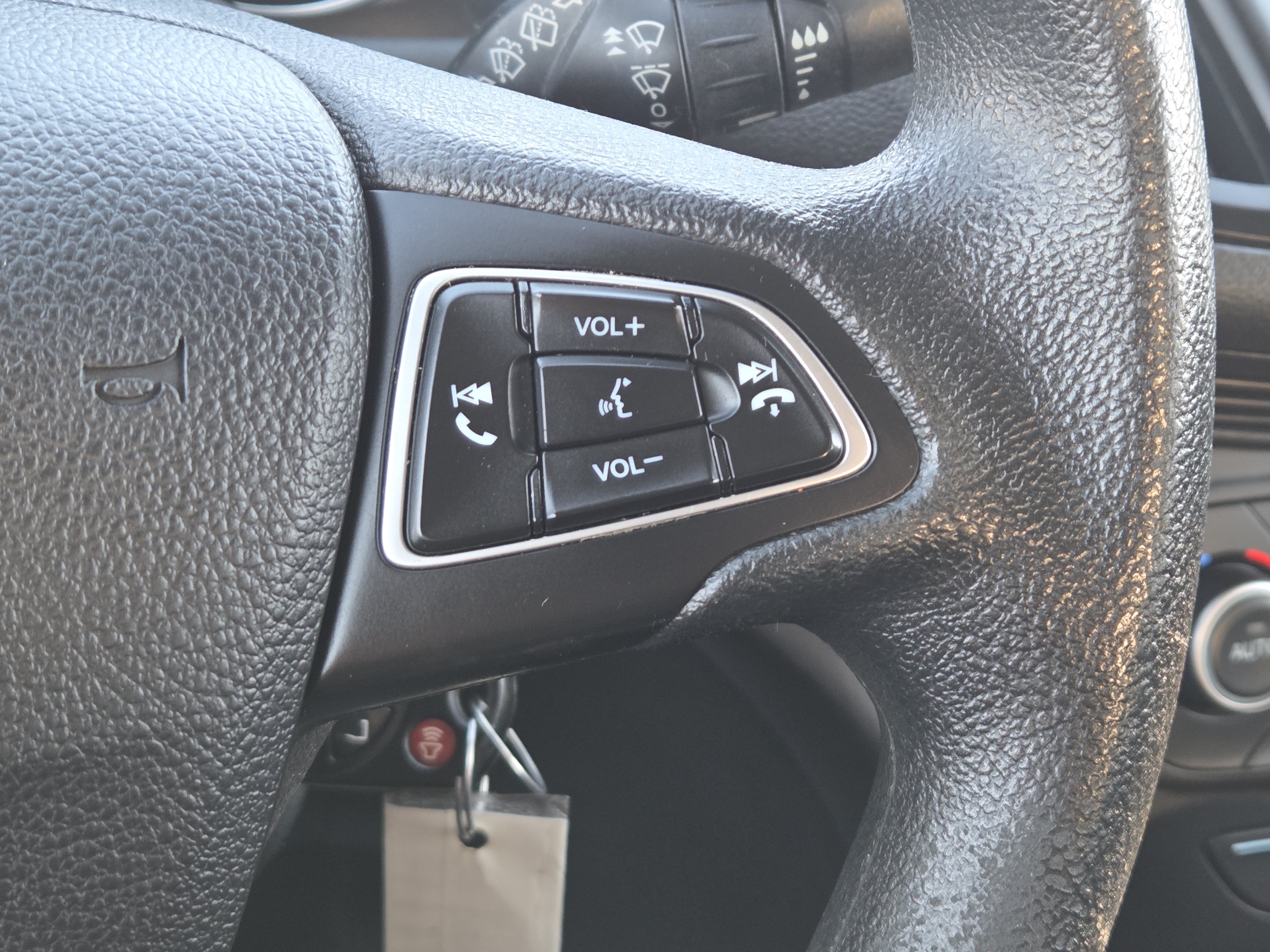 Used 2018 Ford Escape SE AWD/4WD image 19