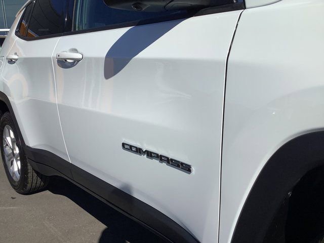 Used 2025 Jeep Compass Latitude w/ Convenience Group image 39