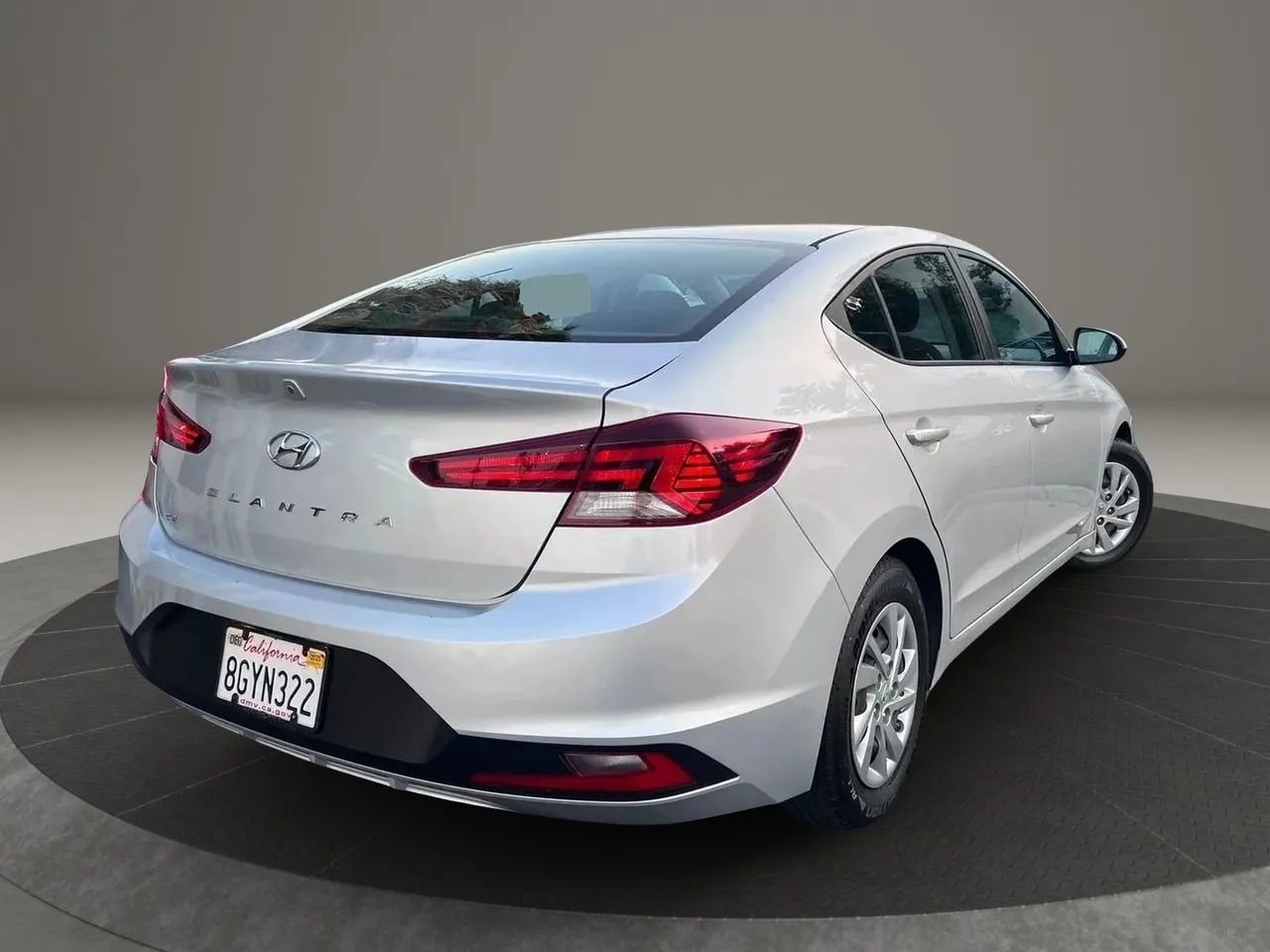 Used 2019 Hyundai Elantra SE w/ Cargo Package image 6