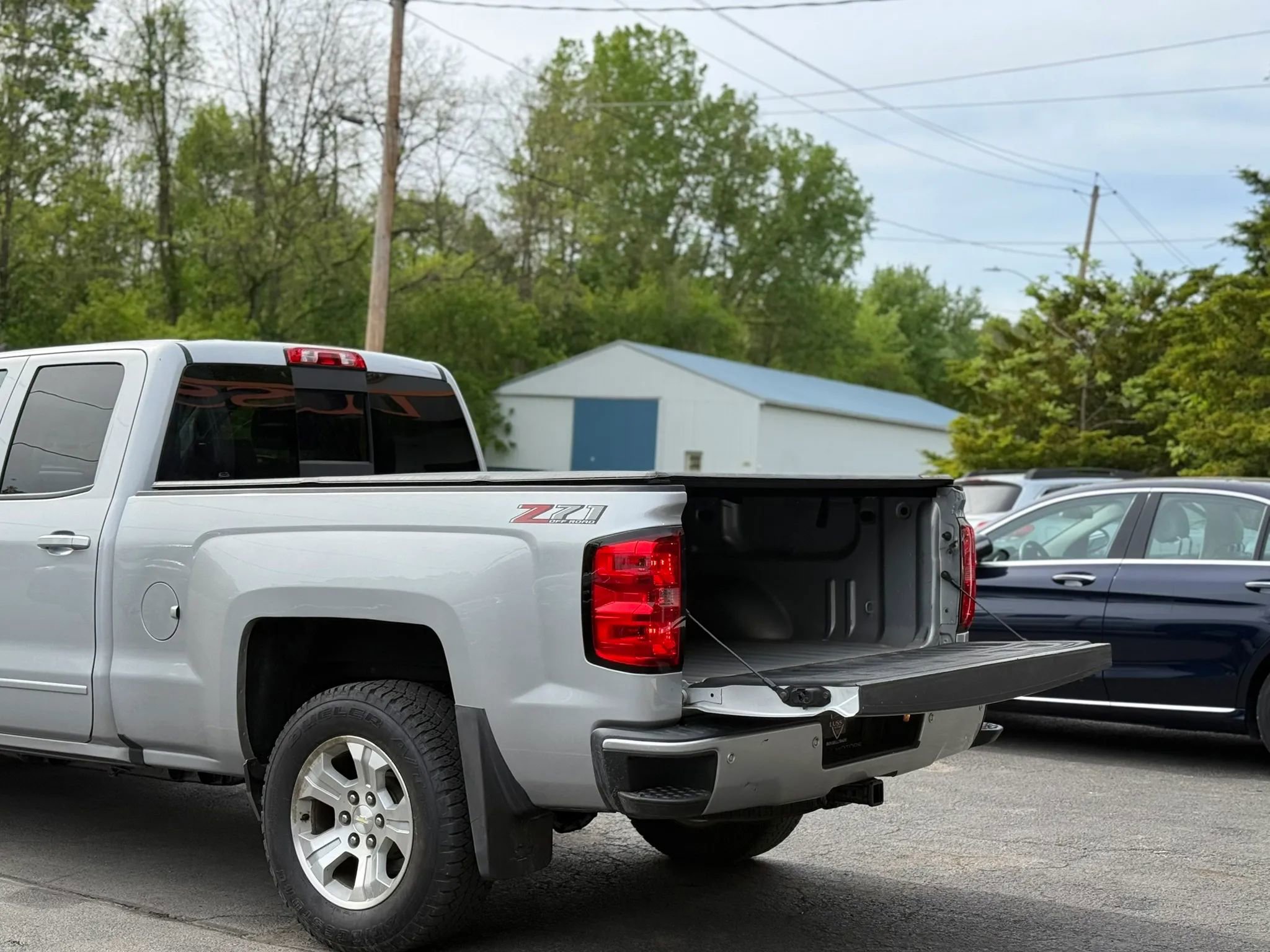 Used 2018 Chevrolet Silverado 1500 LT w/ All Star Edition AWD/4WD image 36