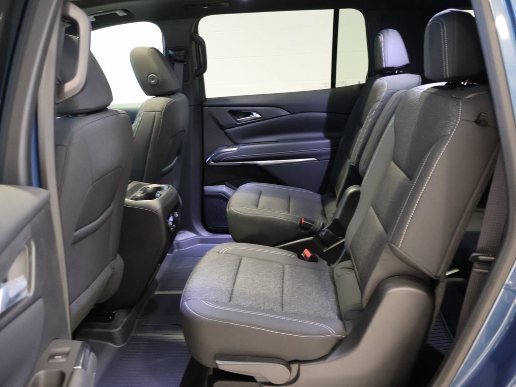 Used 2025 Chevrolet Traverse LT w/ Sun and Wheel Package image 25