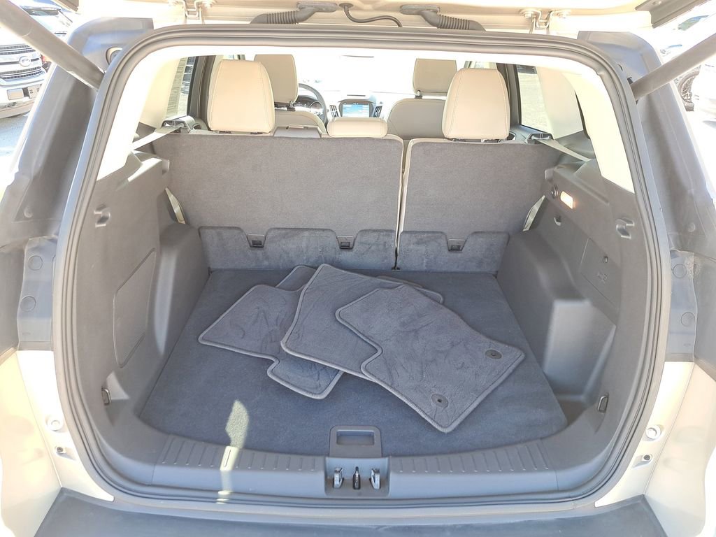 Used 2018 Ford Escape Titanium w/ Ford Safe & Smart Package image 6