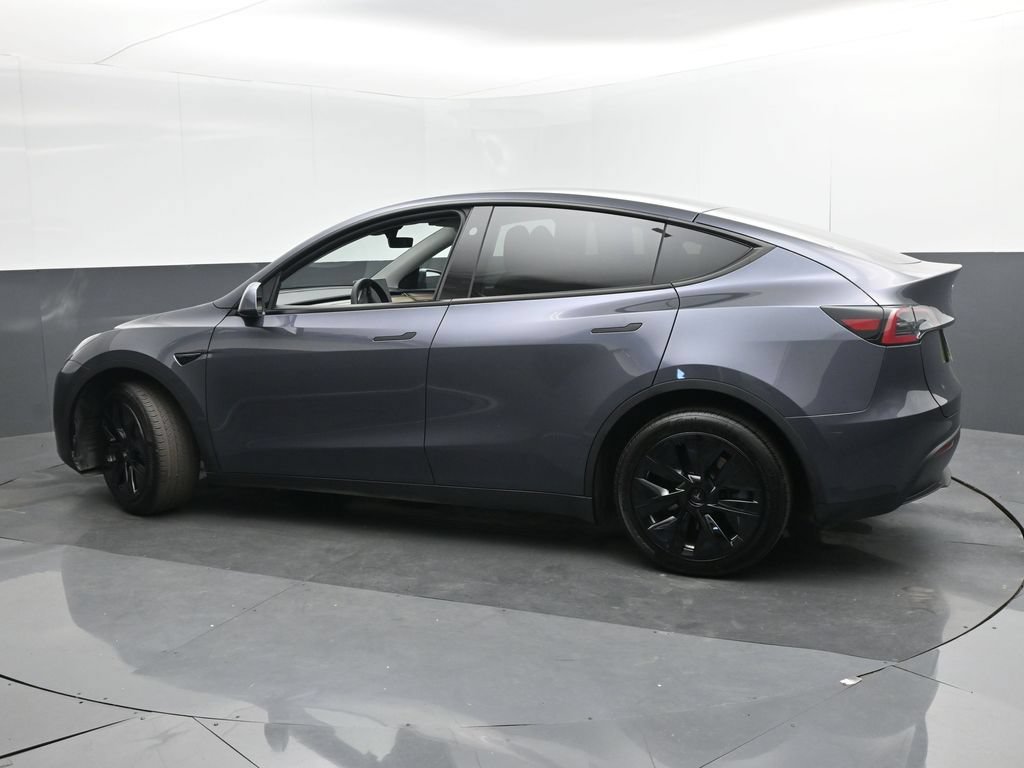 Used 2023 Tesla Model Y Long Range AWD/4WD image 30