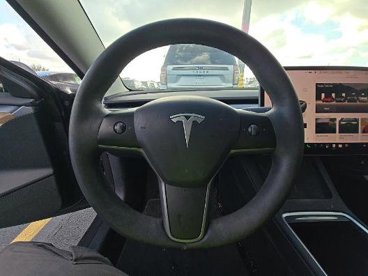 Used 2023 Tesla Model 3 Standard Range RWD image 5