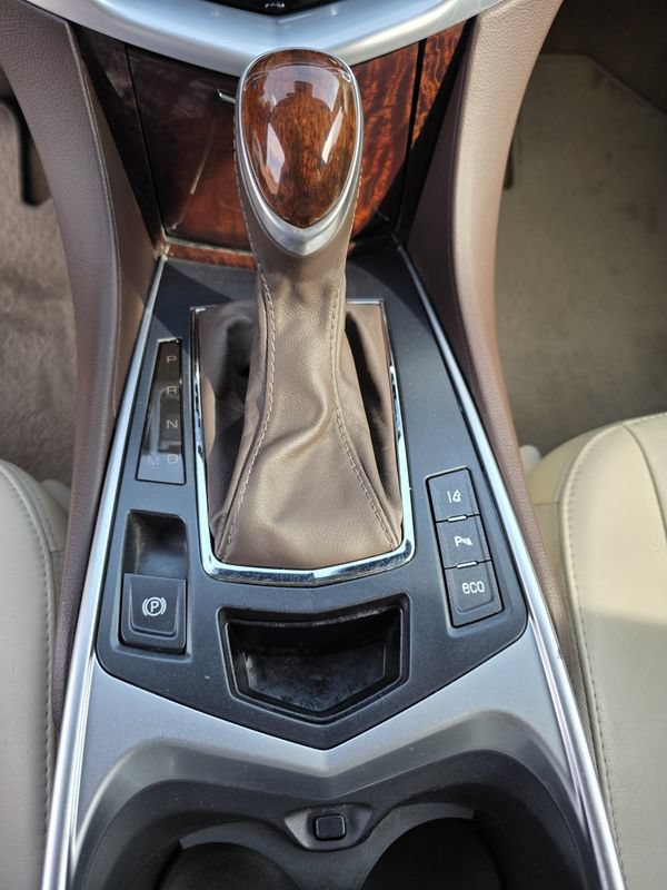 Used 2016 Cadillac SRX Luxury w/ Driver Awareness Package AWD/4WD image 24