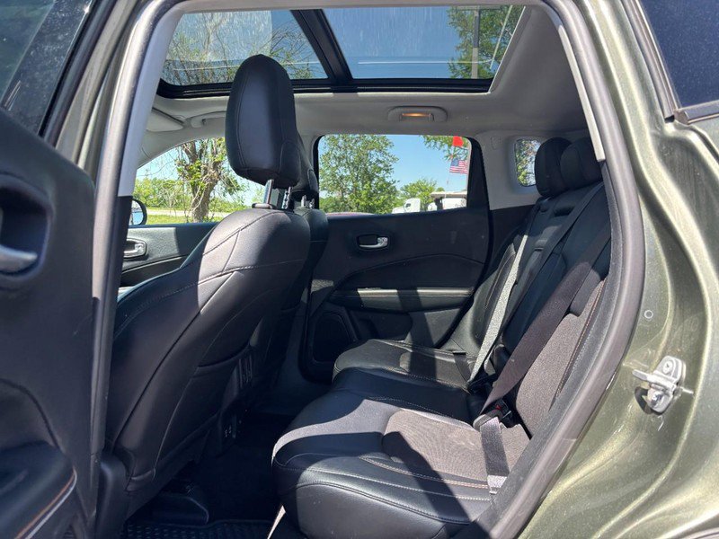 Used 2017 Jeep Compass Latitude w/ Popular Equipment Group image 10