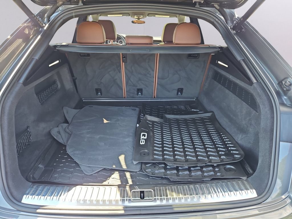 Certified 2025 Audi Q8 Premium Plus AWD/4WD image 37