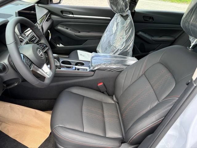 New 2026 Nissan Altima 2.5 SR w/ SR Premium Package AWD/4WD image 4