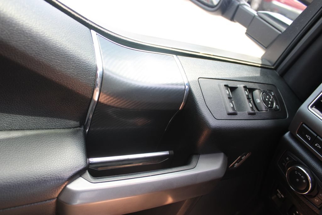Used 2020 Ford F150 XLT w/ Equipment Group 302A Luxury AWD/4WD image 46