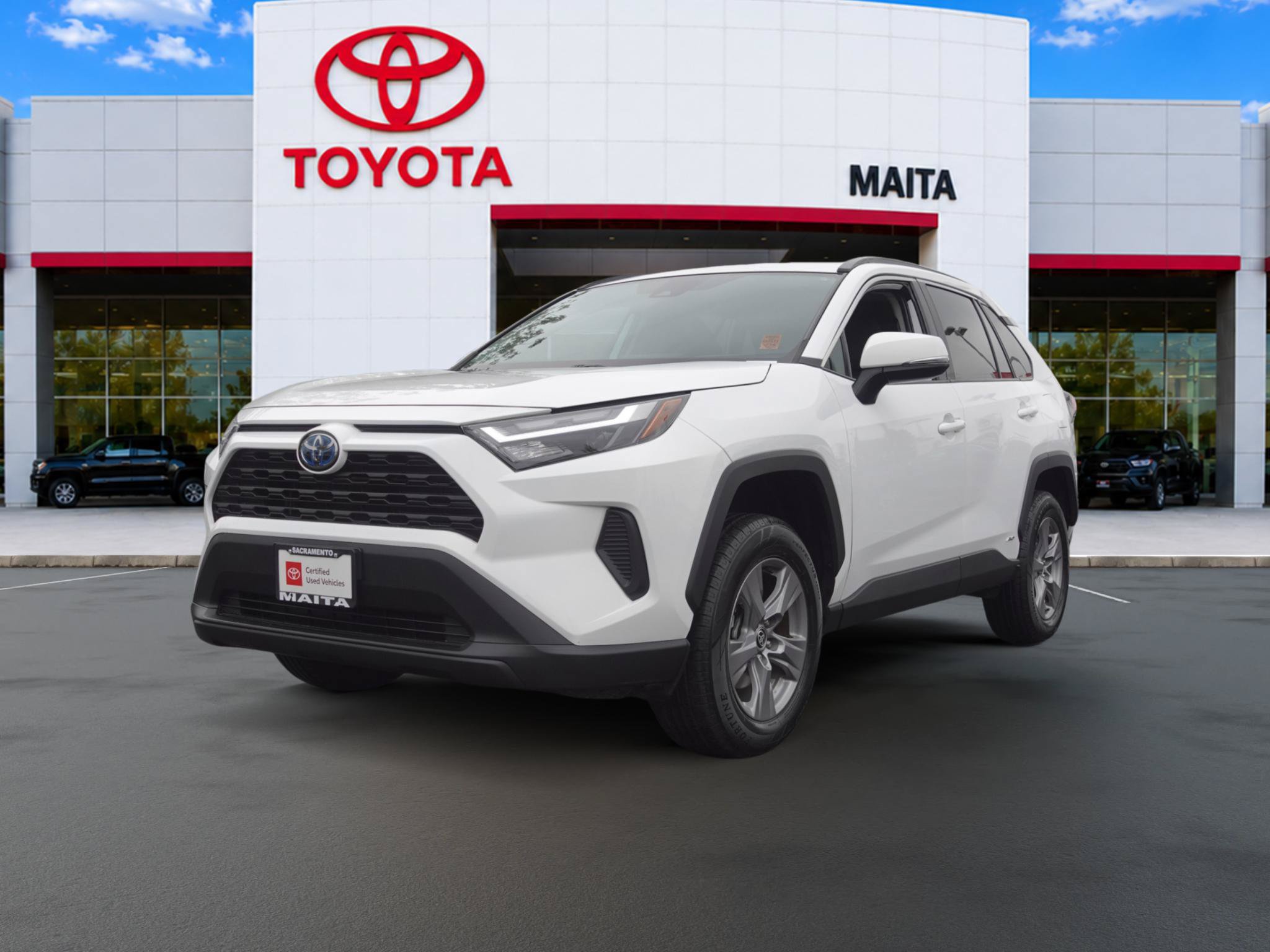 Used 2022 Toyota RAV4 XLE w/ Convenience Package AWD/4WD image 7