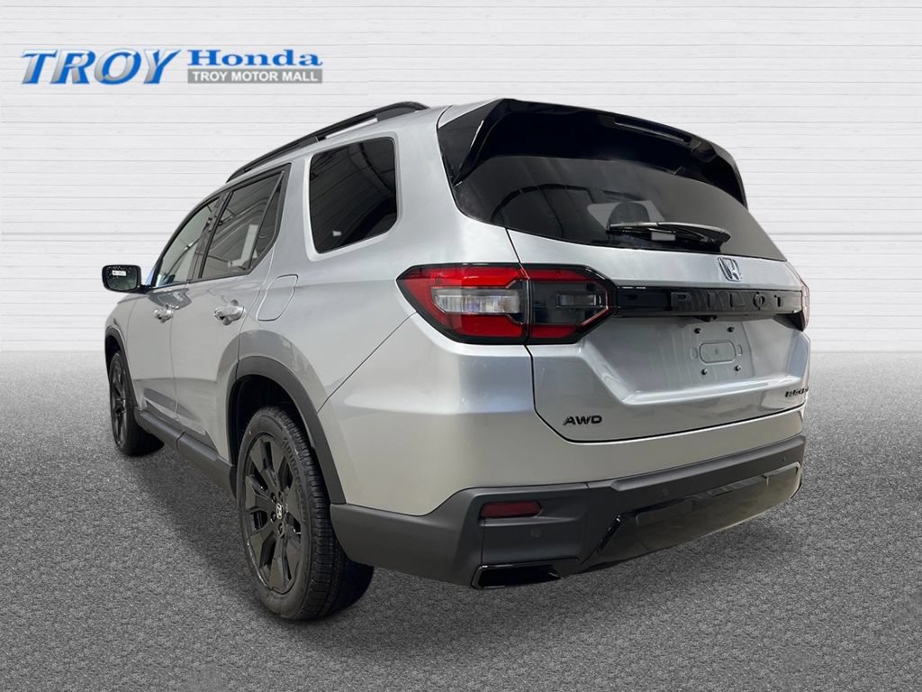 New 2026 Honda Pilot Black Edition image 3