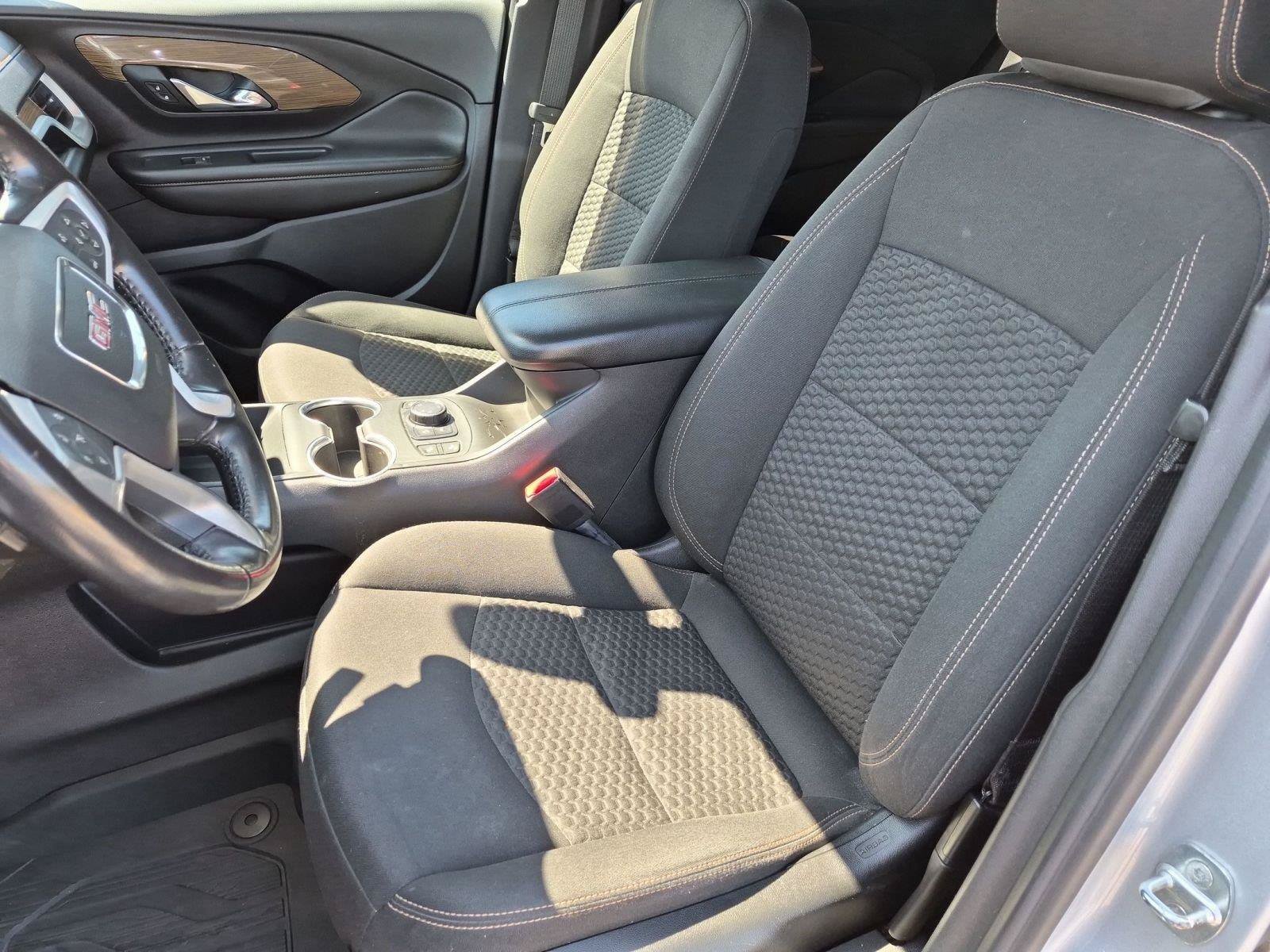 Used 2020 GMC Terrain SLE w/ Driver Convenience Package AWD/4WD image 30