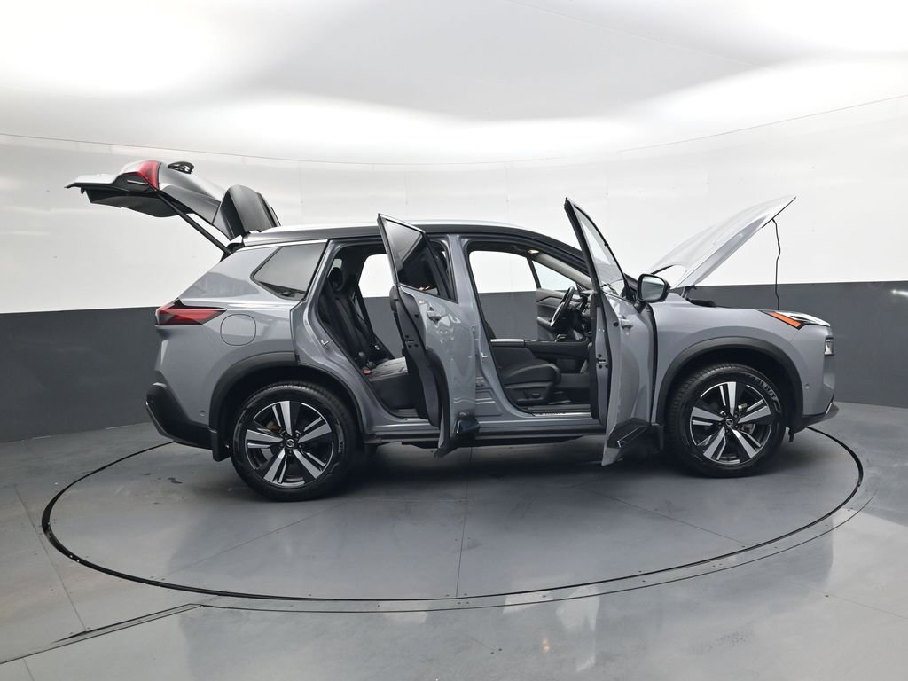 Used 2021 Nissan Rogue Platinum image 43
