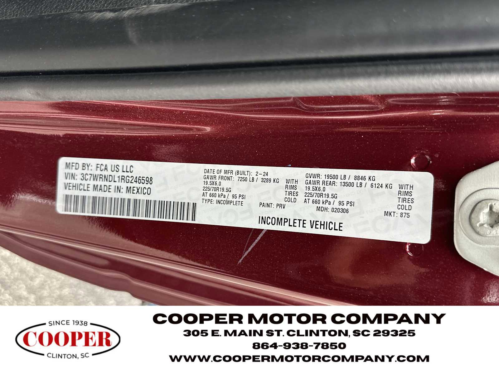 Used 2024 RAM 5500 SLT w/ Quick Order Package 2YG SLT image 29