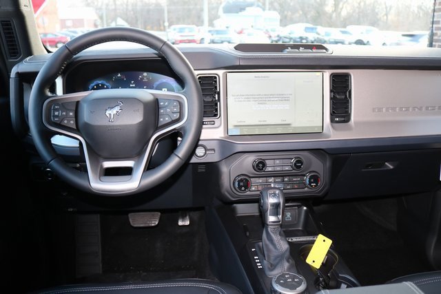 New 2025 Ford Bronco Outer Banks image 14