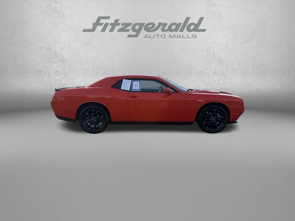 Used 2023 Dodge Challenger SXT w/ Blacktop Package image 8
