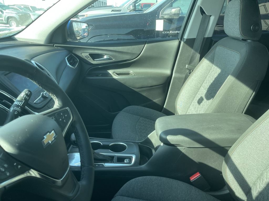 Used 2024 Chevrolet Equinox LT w/ LPO, Floor Liner Package image 3