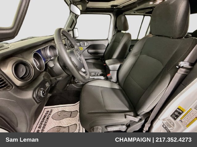 Used 2023 Jeep Gladiator Sport AWD/4WD image 19