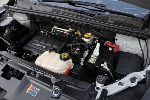 Used 2018 Chevrolet Trax LS image 33