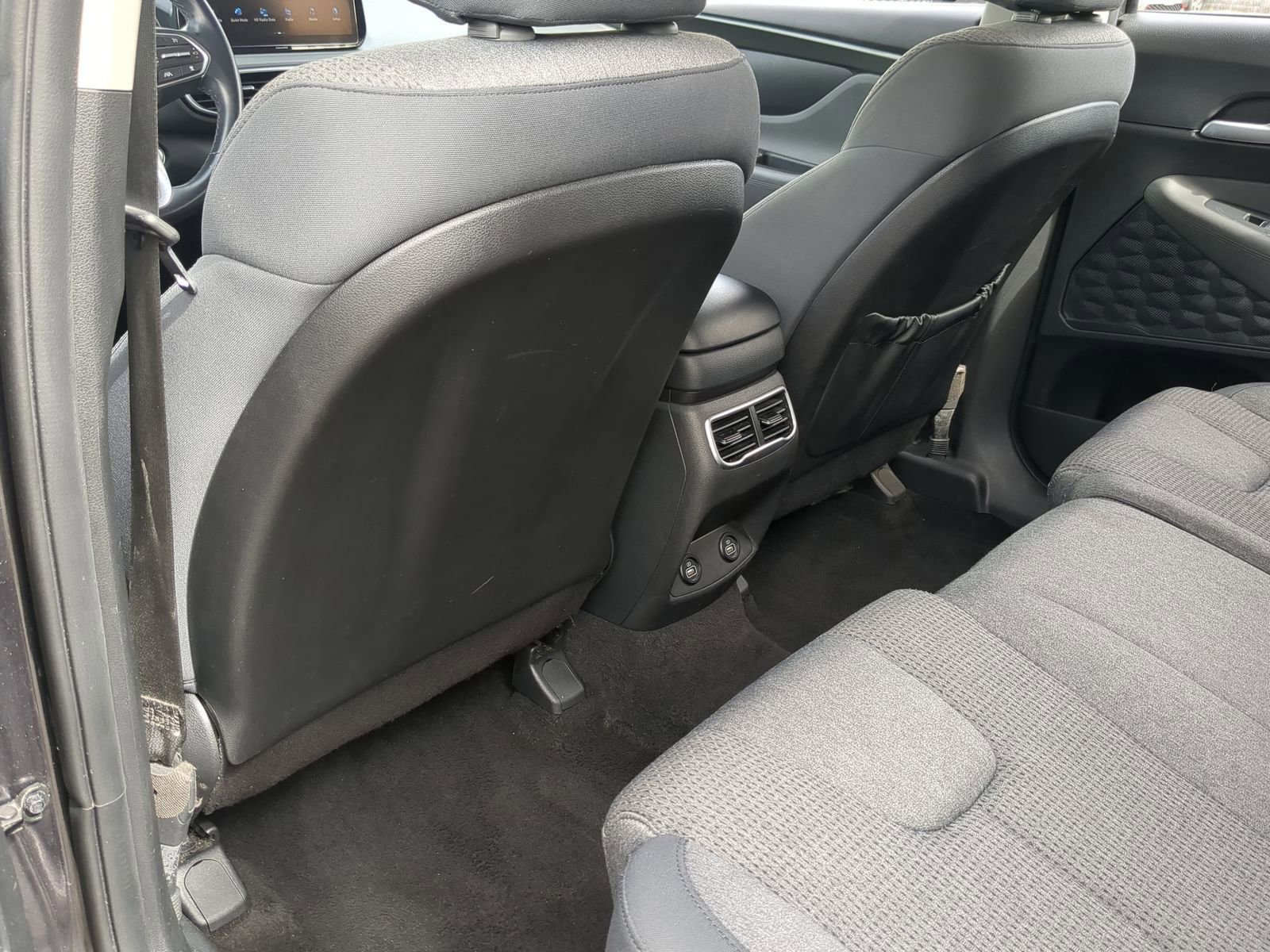 Used 2023 Hyundai Santa Fe SEL image 21