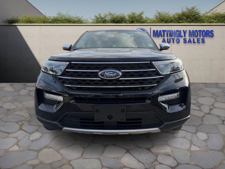 Used 2022 Ford Explorer XLT w/ Equipment Group 202A image 8
