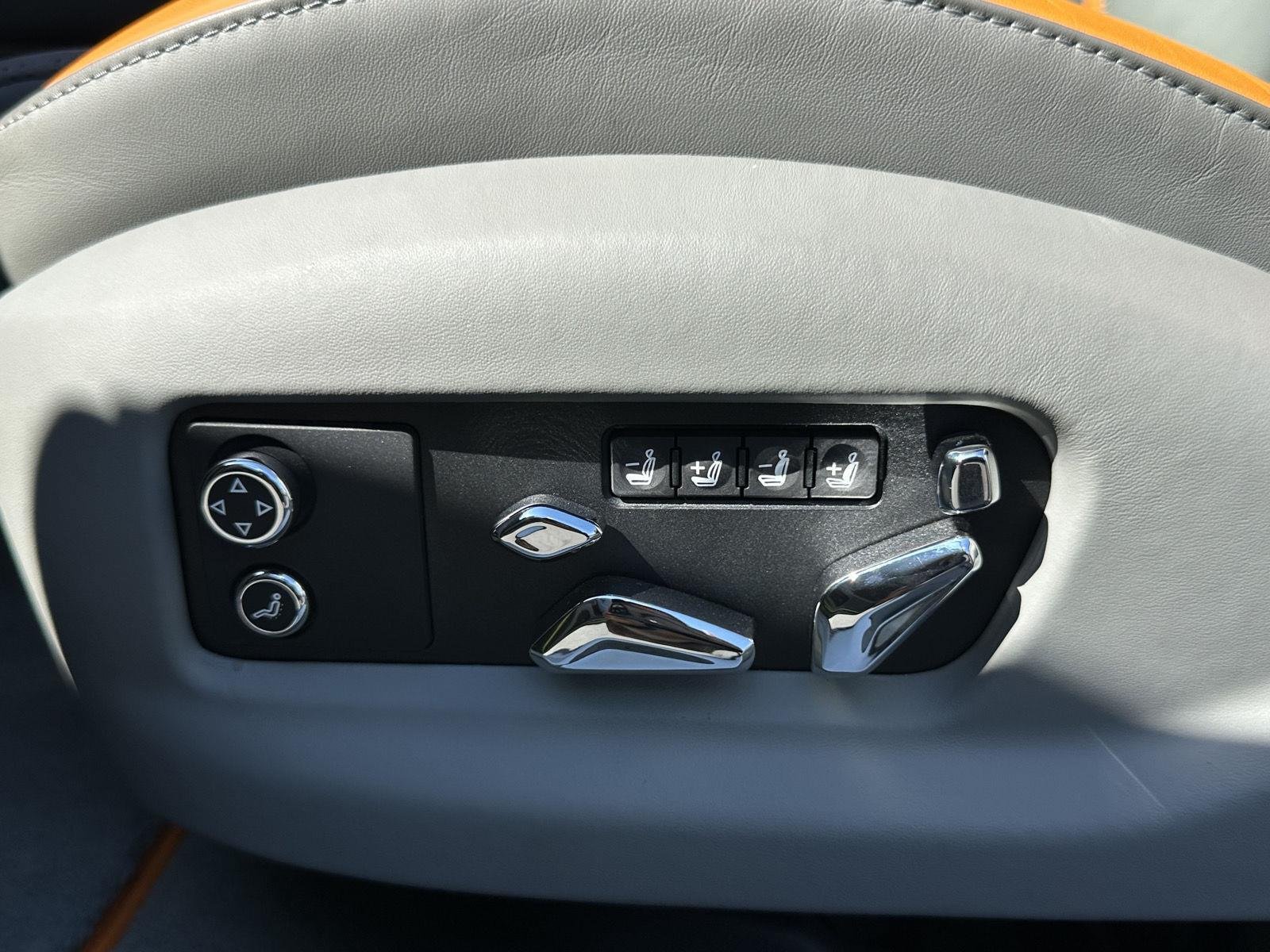 New 2025 Bentley Flying Spur Plug-In Hybrid AWD/4WD image 11