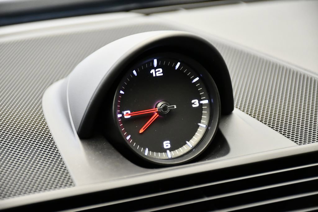 Used 2020 Porsche Panamera 4 image 19