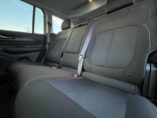 Used 2023 Jeep Grand Cherokee Laredo image 25