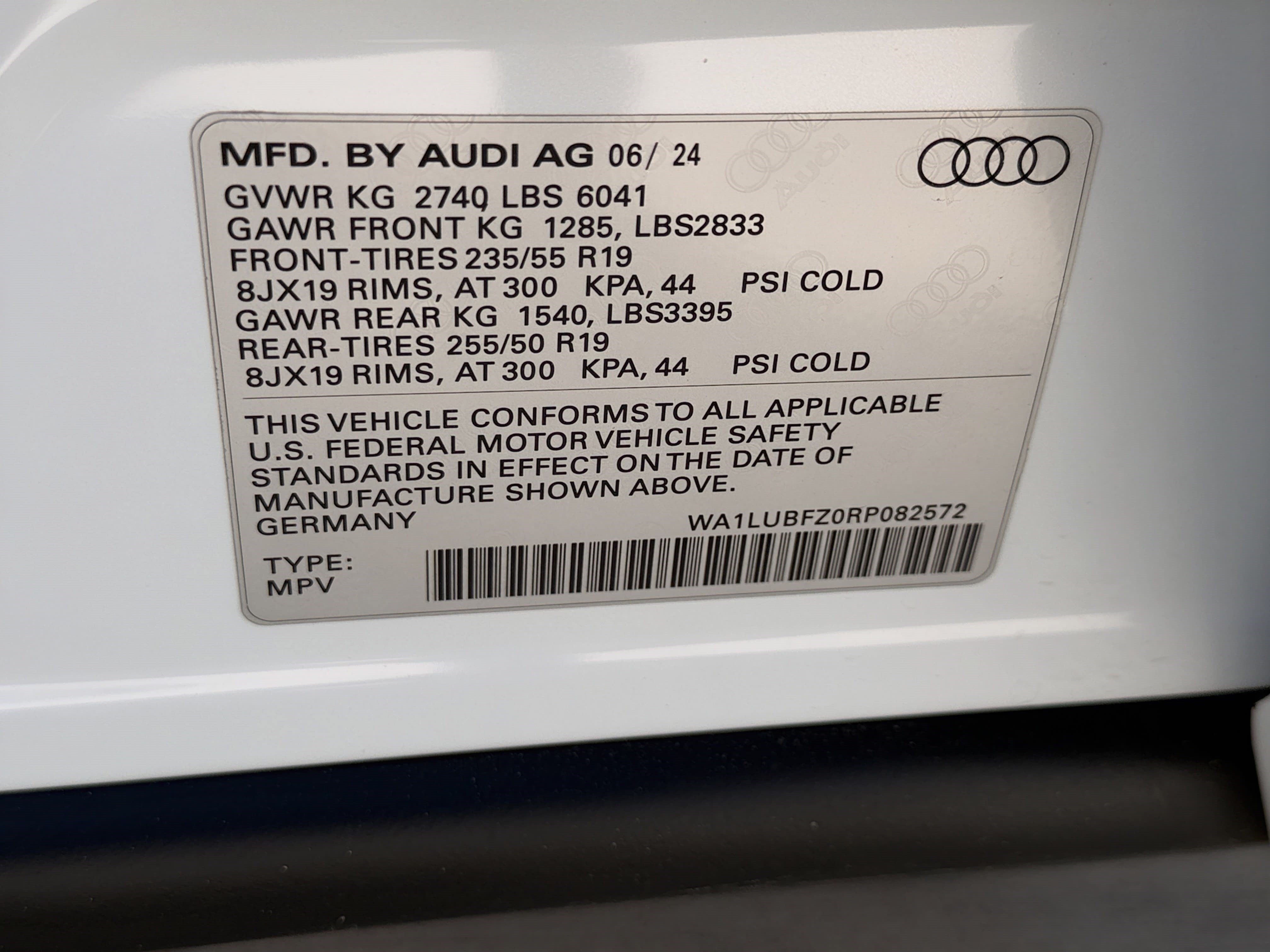 Certified 2024 Audi Q4 e-tron Premium Plus w/ Premium Plus AWD/4WD image 27