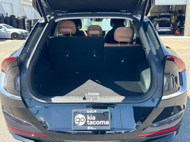 Used 2025 Kia EV6 Wind RWD image 12