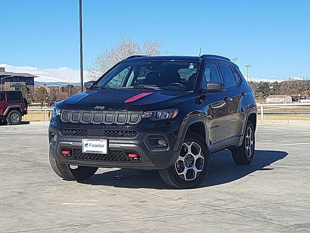 Used 2022 Jeep Compass Trailhawk w/ Sun and Sound Group image 4